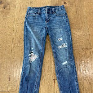 White House Black Market Patch Ripped Jeans, Size 2P, EUC